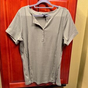 Torrid Sage Green Short Sleeve Top